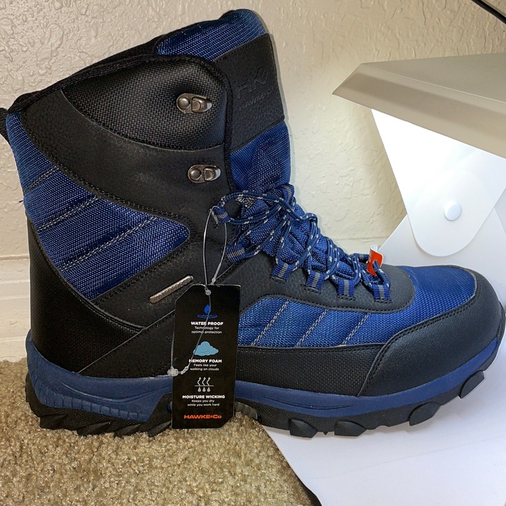 Hawke &Co WATERPROOF new, size 12, last one! Very comfy!